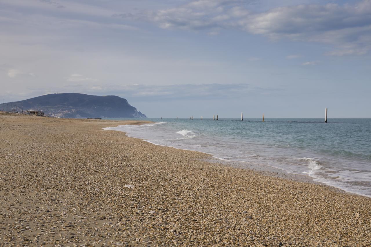 Rooms A Due Passi Dal Mare Porto Recanati Exterior foto