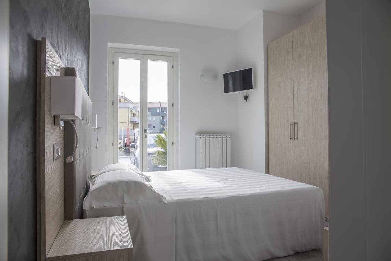 Rooms A Due Passi Dal Mare Porto Recanati Exterior foto